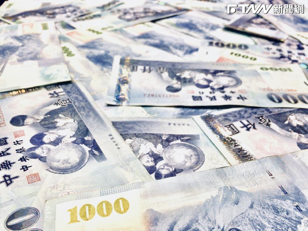 領普發一萬截止倒數！他自曝「剛剛才去登記」　網共鳴狂蓋樓：發票中獎放到過期是基本