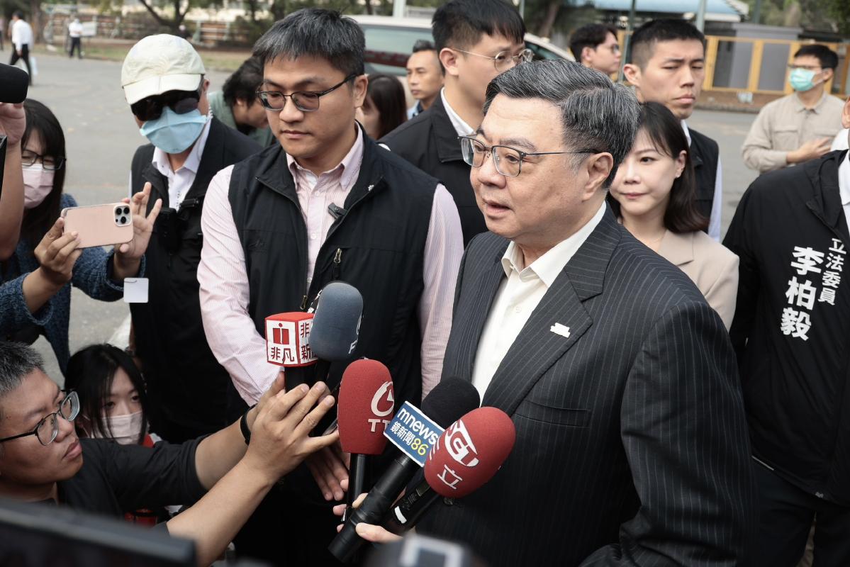 將軍為軍購案掩面哽咽　卓榮泰理解他的無奈：國會議員於心何忍？